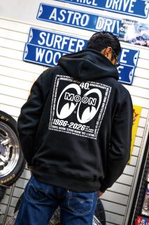 MOONEYES 40th Anniv. Square Logo Zip Hoodie【MOD Limited/MOONEYES Area-1 Limited】